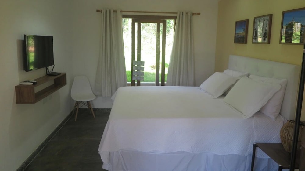 Refúgio By Bellatrix in Mata De Sao Joao, Brasil