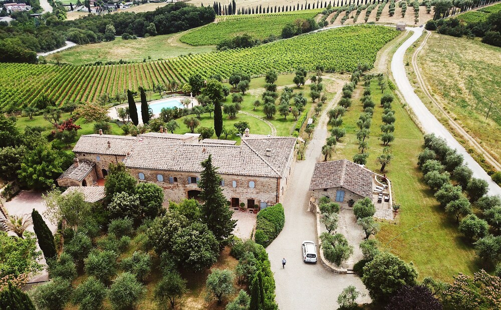 Borgo Argiano — 4-Star Luxury Hotel in Castelnuovo Berardenga, Italy