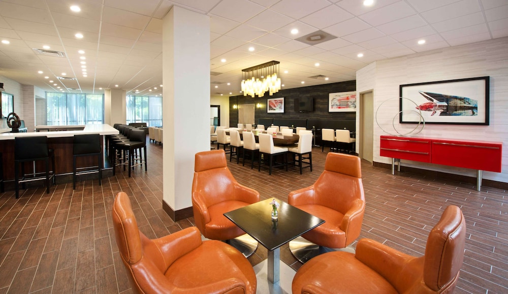 Embassy Suites by Hilton Detroit Livonia Novi - photo 27