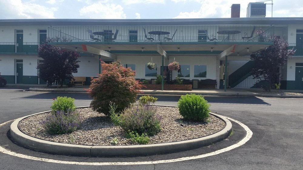Huntingdon Motor Inn - photo 32