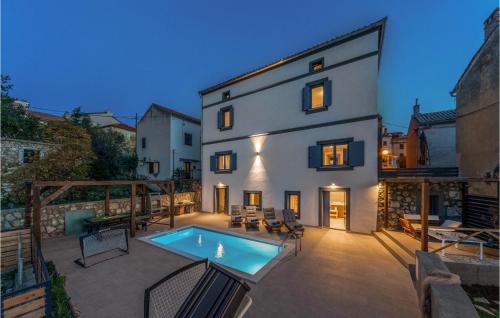 Cozy Home In Omisalj With Sauna — 5-Star Luxury Hotel in Omisalj, Croatia