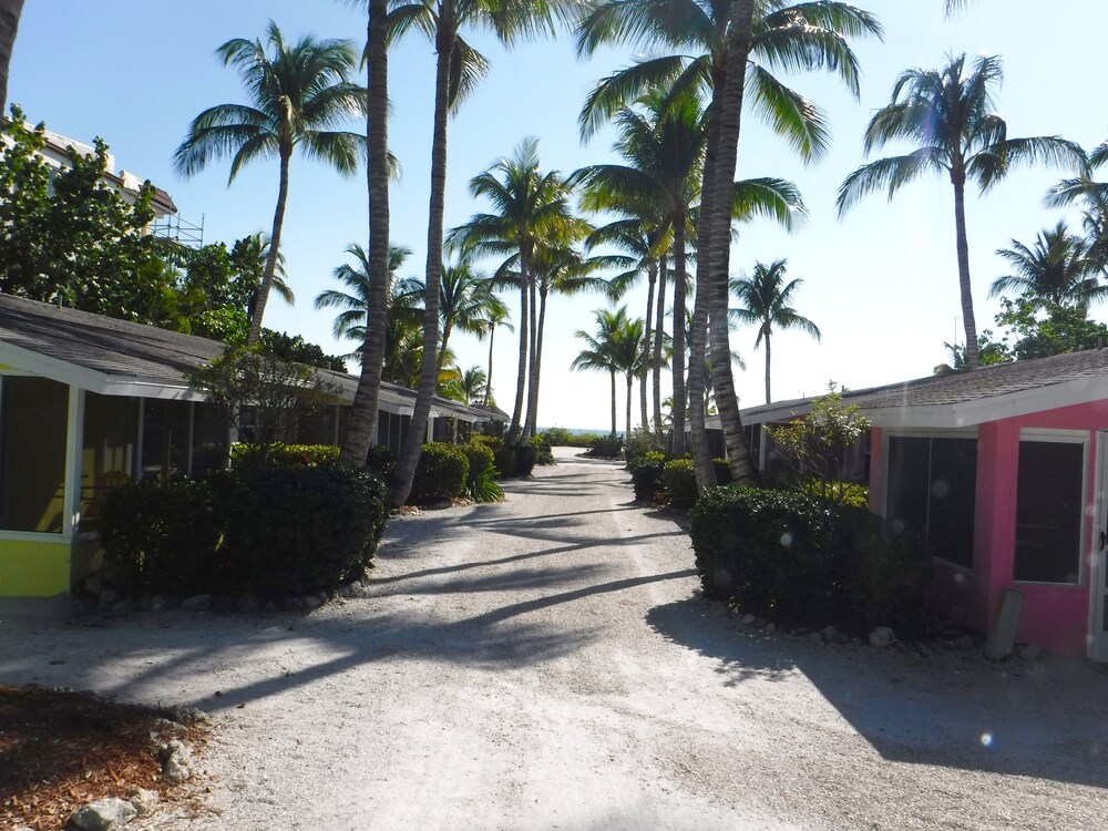 Waterside Inn on the Beach - photo 78