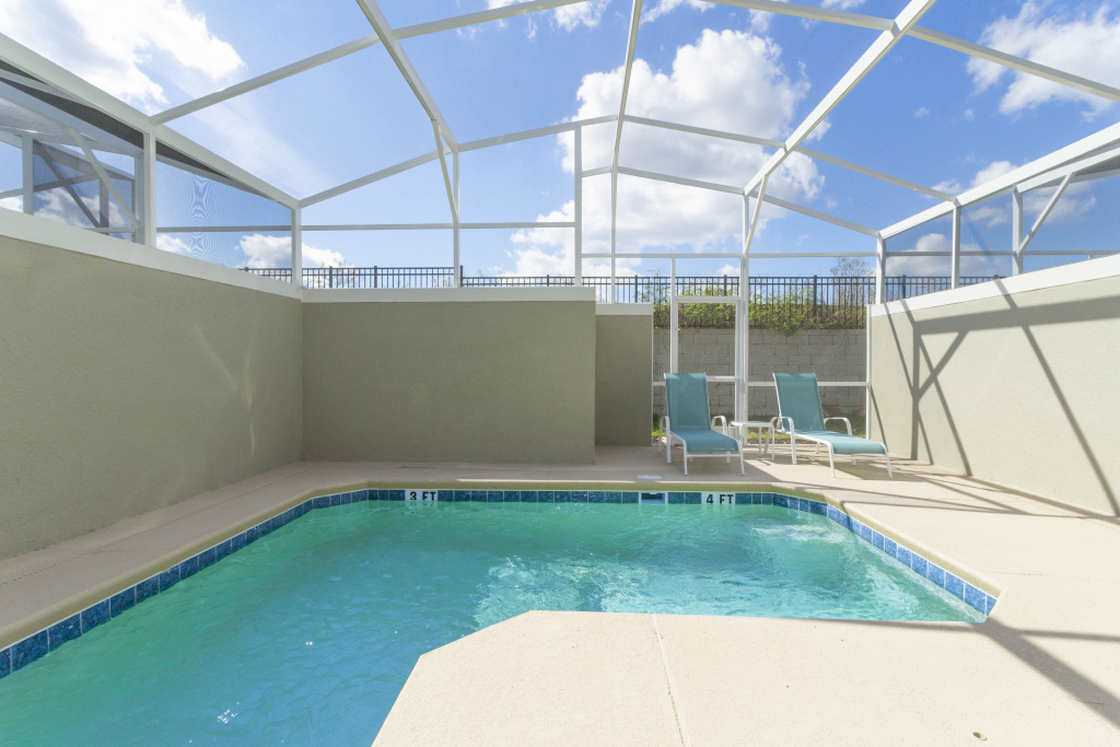 Gorgeous 4 Bd w Pool at Champions Gate Resort 1020 - photo 16