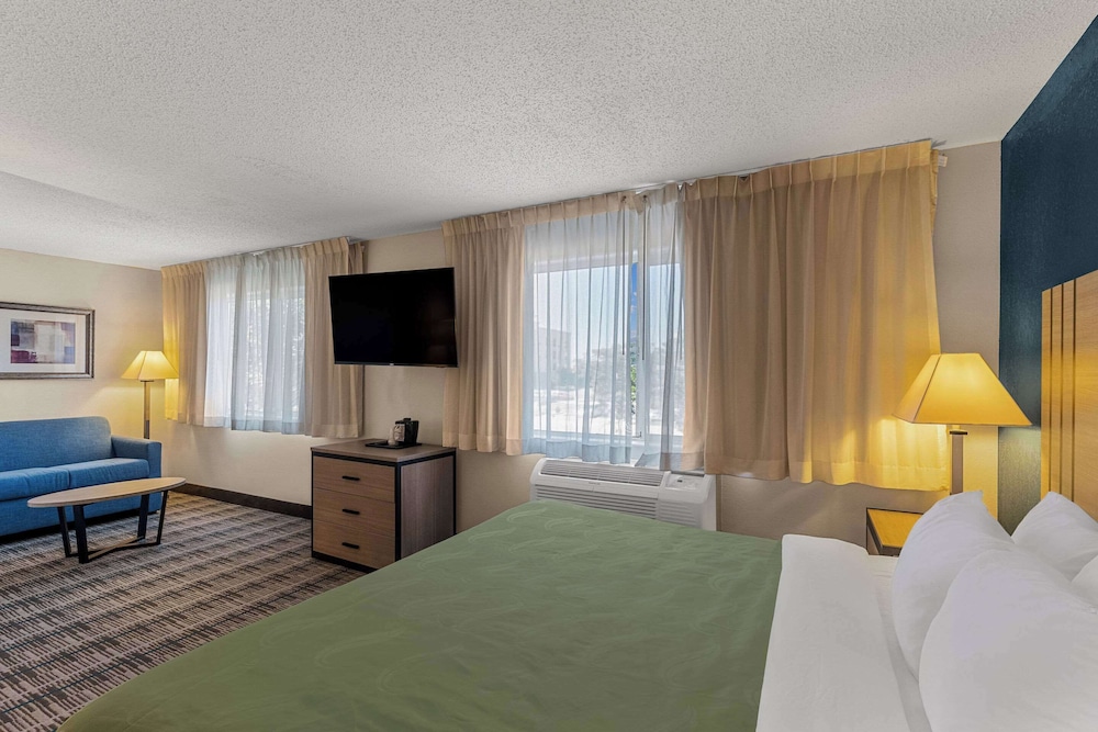Quality Inn Denver Northeast Brighton - photo 20
