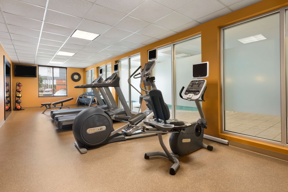 Hilton Garden Inn Dulles North - photo 19