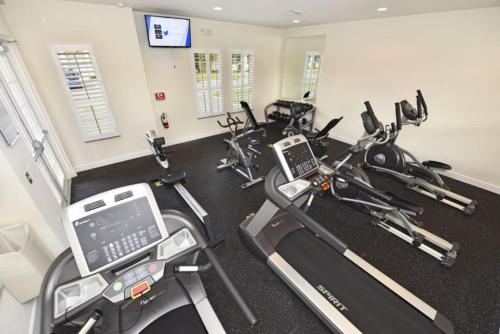 Beautiful 3 Bed Villa 10 Minutes From Disney 17440 Serenity Resort townhouse - photo 21