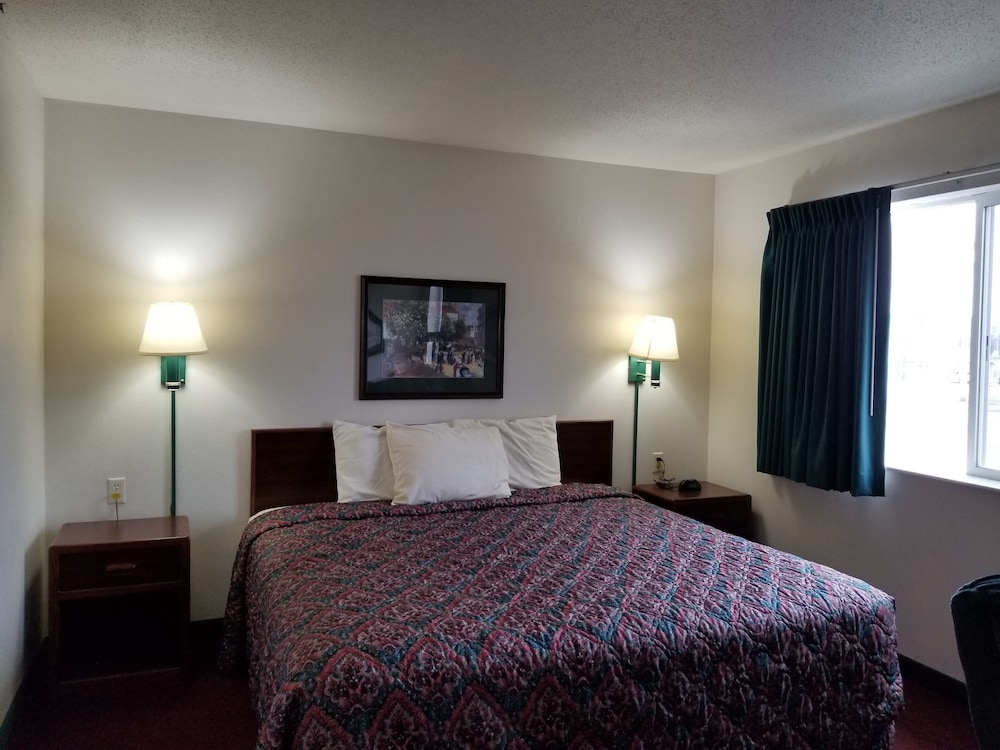 Bilmar Inn & Suites Dell Rapids Near Sioux Falls - photo 54