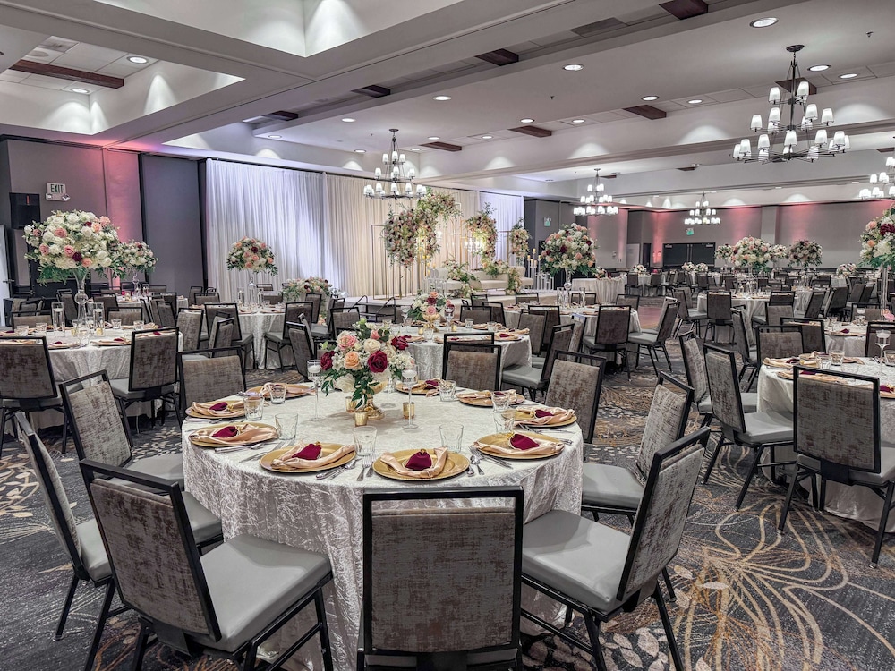Hilton Sacramento Arden West - photo 29