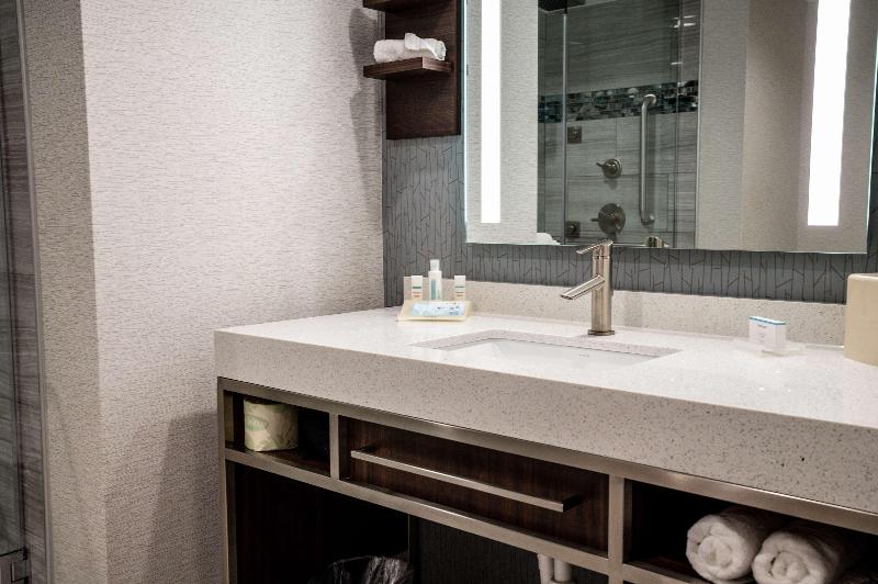 Hilton Garden Inn Fayetteville Fort Bragg - photo 31