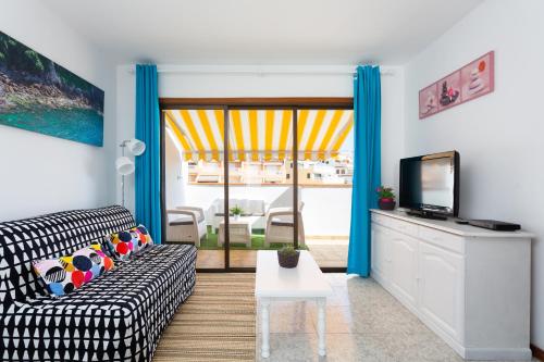 Las dos terrazas : ático en complejo residencial — 4-Star Luxury Hotel in Playa De Las Americas, Spain