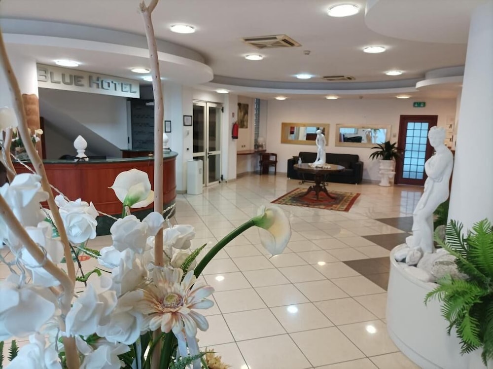 Blue Hotel — Cesenatico
