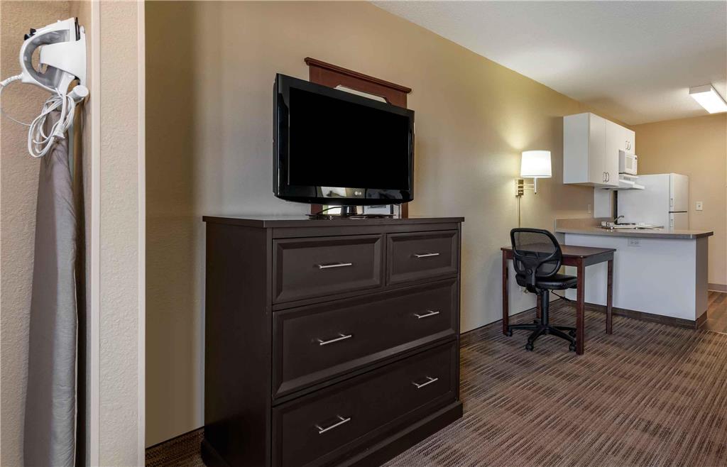 Extended Stay America Suites Rochester North - photo 19