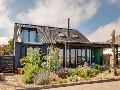 The Artists House by The Sea — 4-Star Luxury Hotel in Herne Bay, United Kingdom
