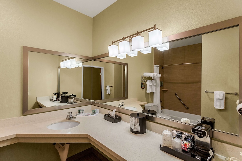 Best Western Rose Quartz Inn - photo 14
