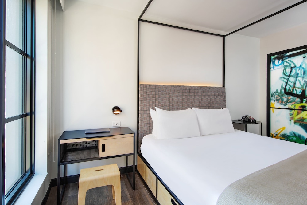 Moxy NYC East Village - photo 21