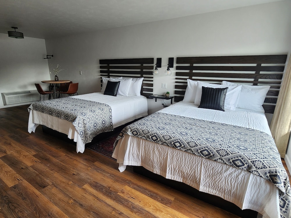 The Lakehouse Inn at Sledd Creek - photo 9
