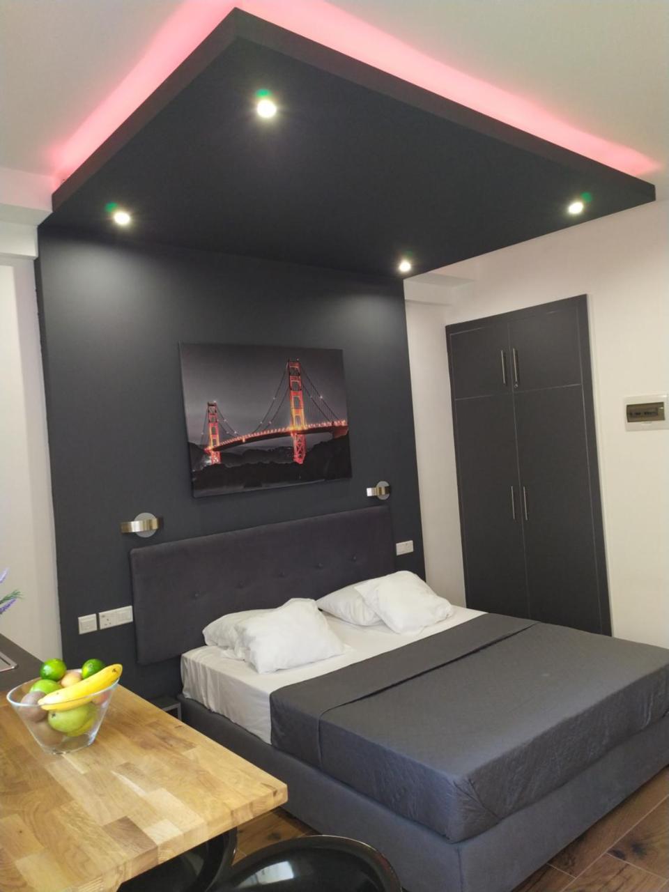 Takis apartments