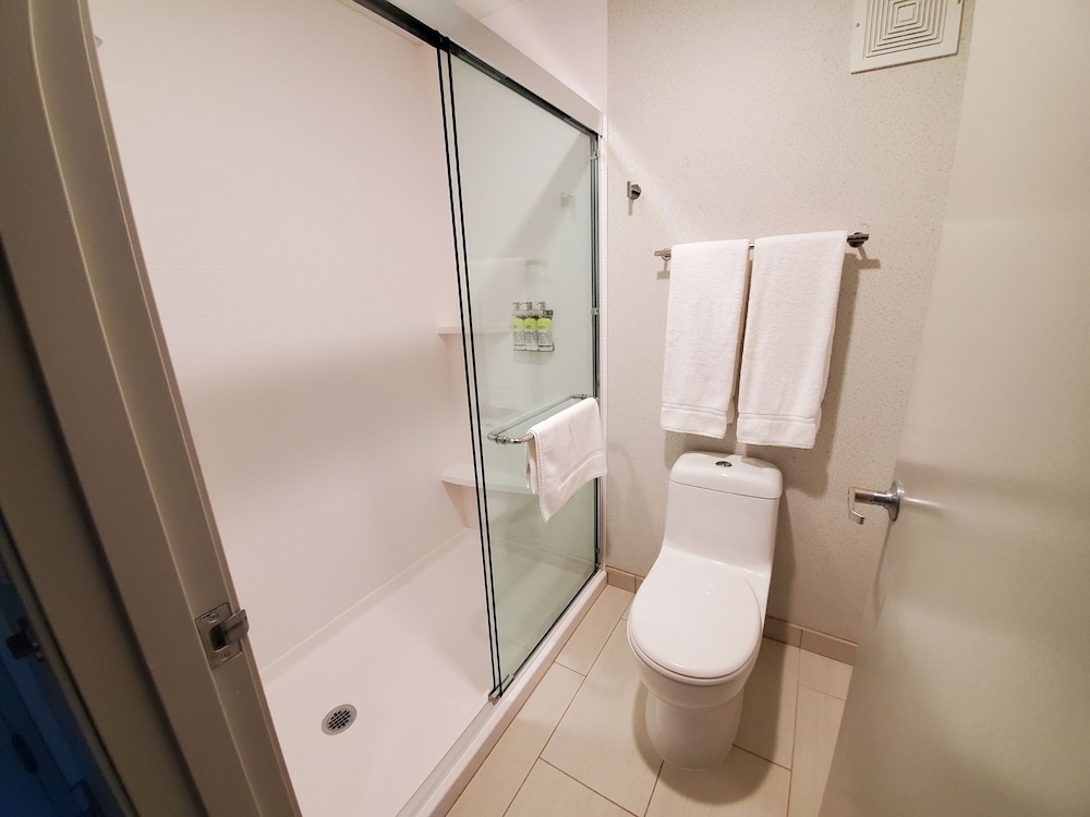 Holiday Inn Express & Suites Lincoln City by IHG - photo 16