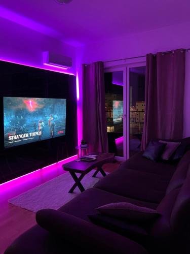 Luxury Apartment Sarajevo King Size Bed — 4-Star Luxury Hotel in Sarajevo, Bosnia and Herzegovina