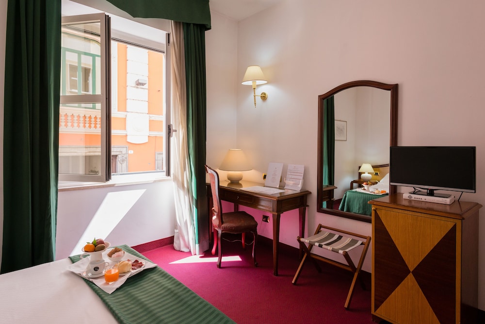 Hotel Alli Due Buoi Rossi — hotel in Alessandria