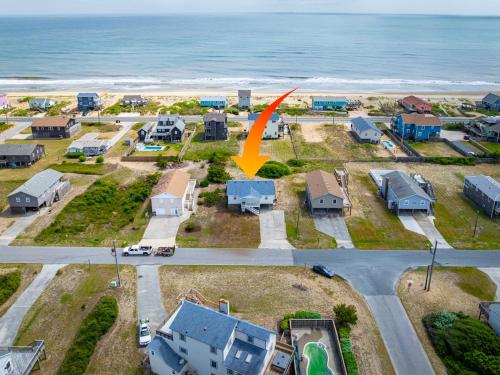 Modern 3rd Row Cottage Hot Tub and Pet Friendly — 4-Star Luxury Hotel in Kitty Hawk, United States