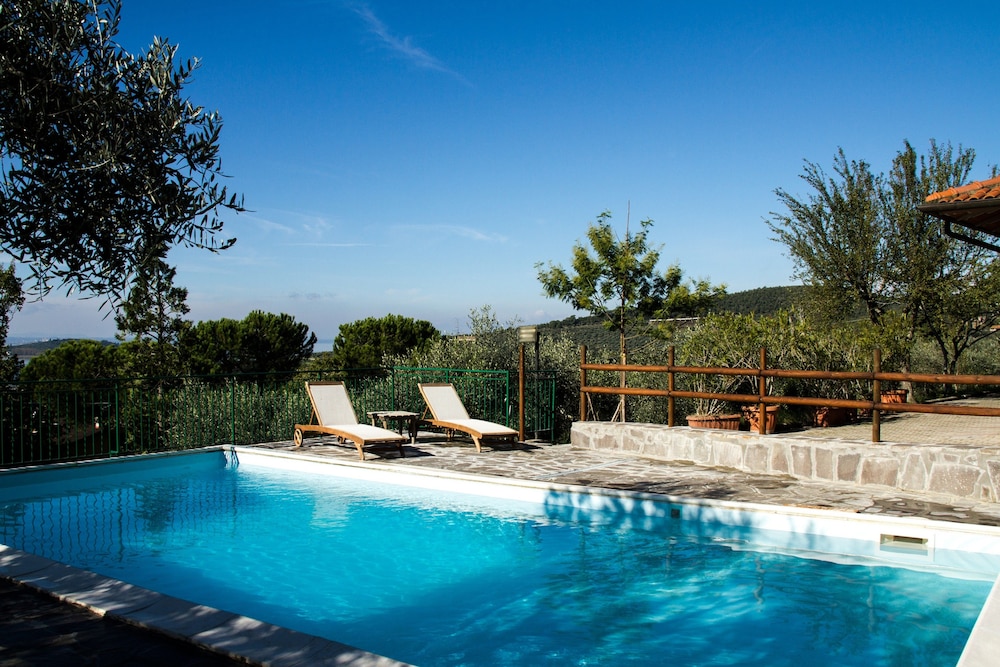Genius Apartments — 4-Star Luxury Hotel in Magione, Italy