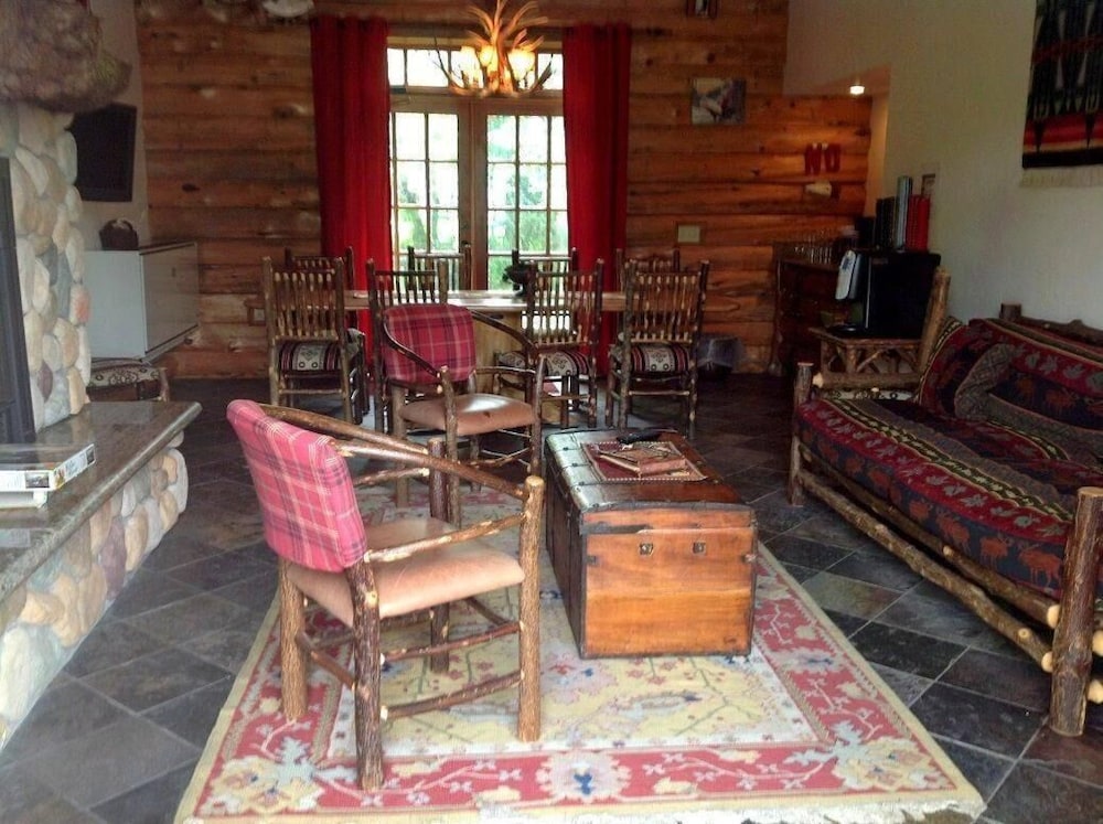 Finger Lakes Lodging - featured photo