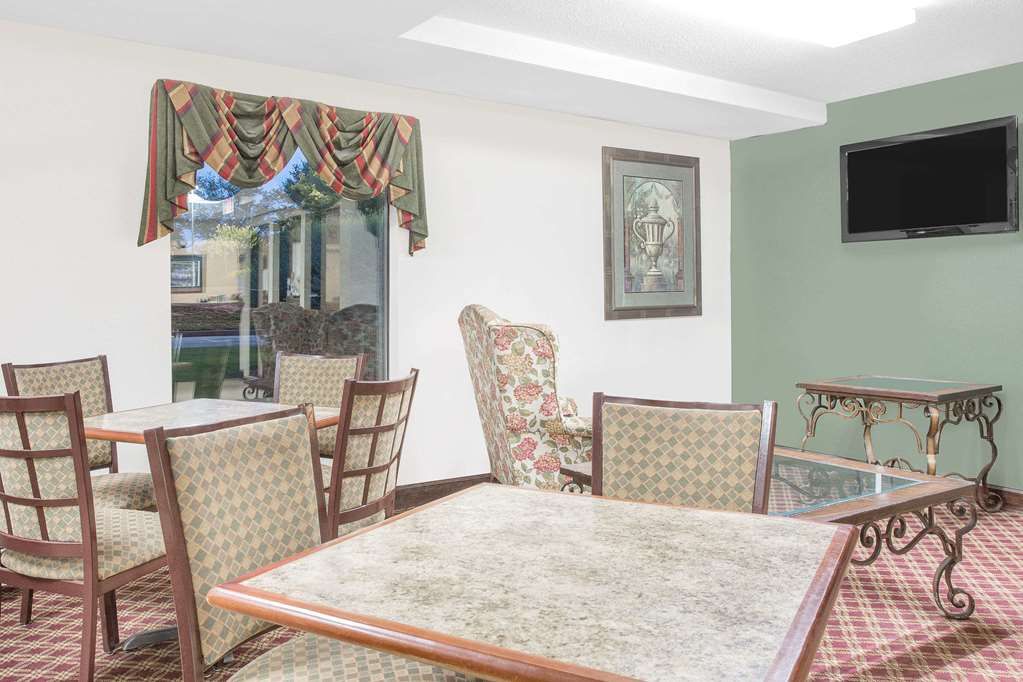 Gray Inn and Suites - photo 14