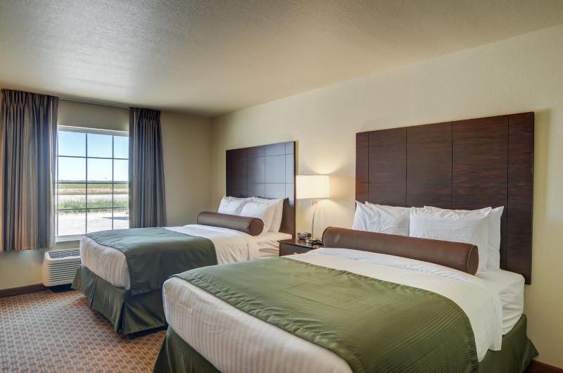 Cobblestone Inn & Suites Eaton - photo 37
