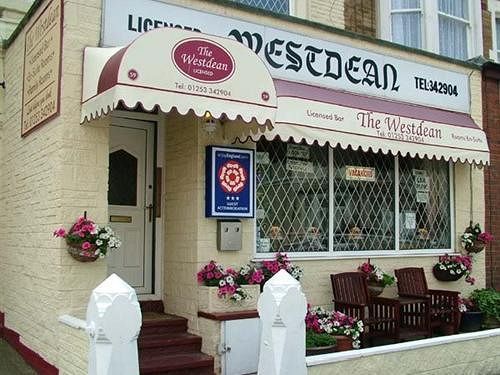 Westdean Hotel - last minute hotel in Blackpool