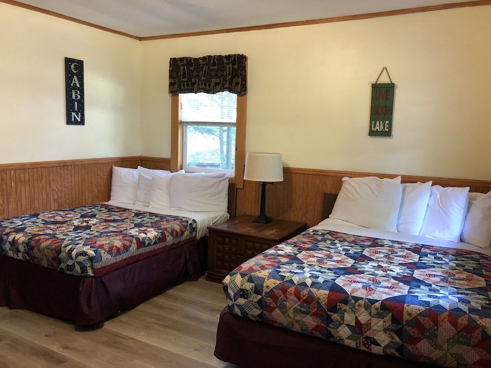 The Lake George Bear's Den - photo 13