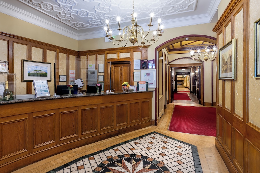 Newgrange Hotel
