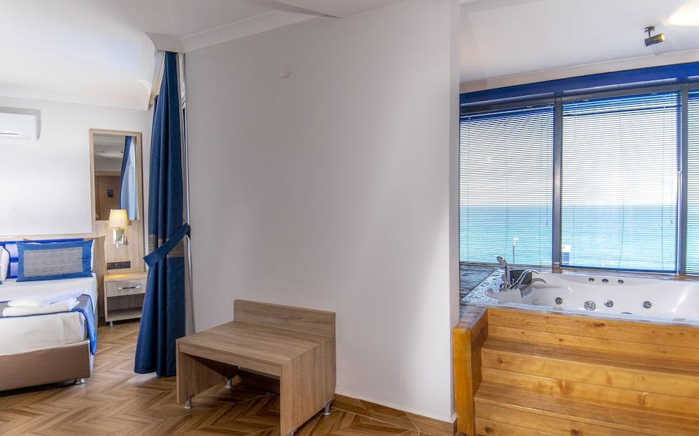 Hotel 1461 — 4-Star Luxury Hotel in Alanya, Turkey