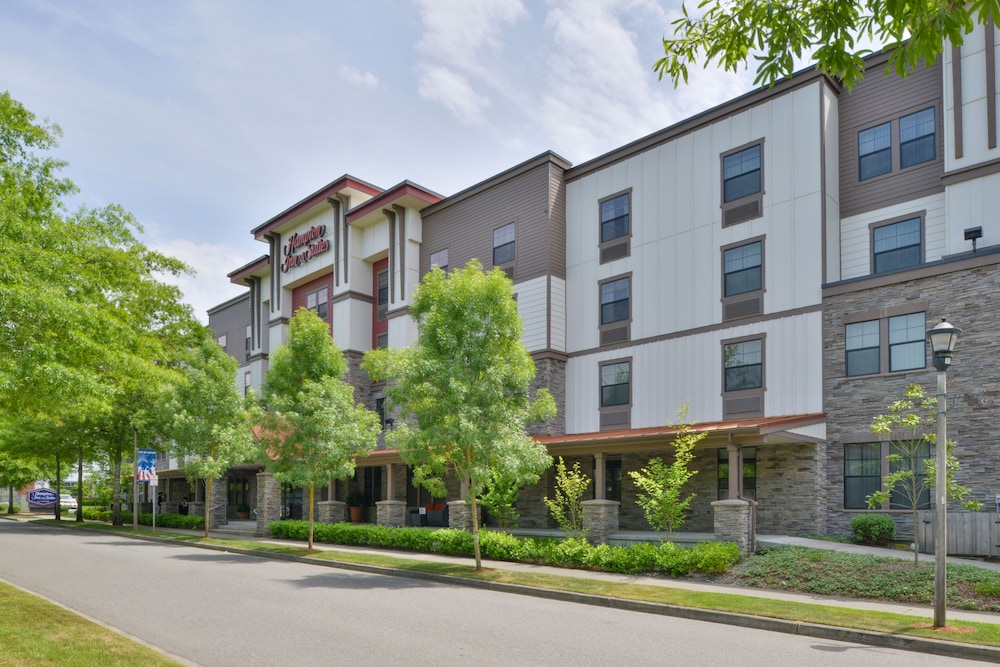 Hampton Inn & Suites DuPont - photo 63