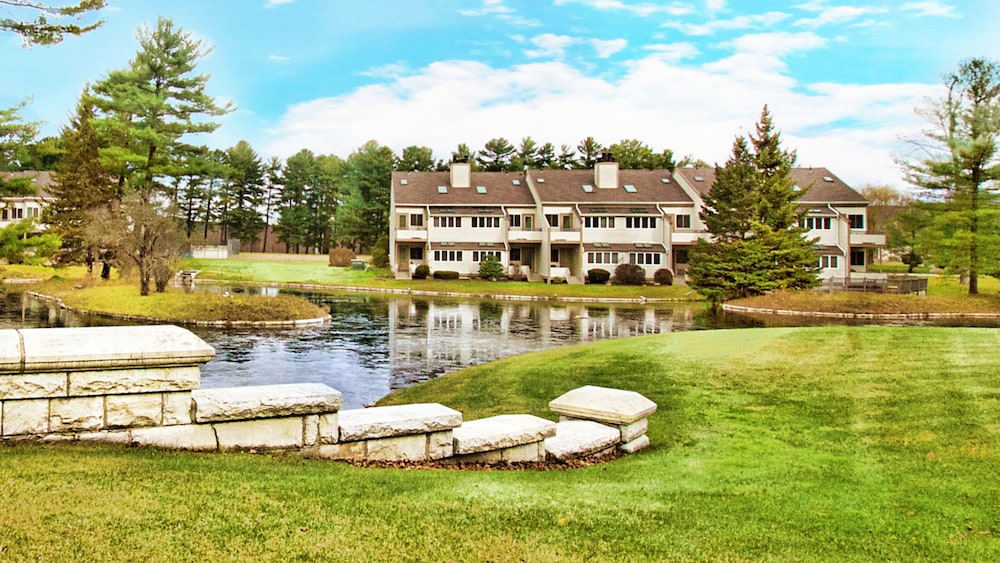 The Ponds At Foxhollow — Lenox