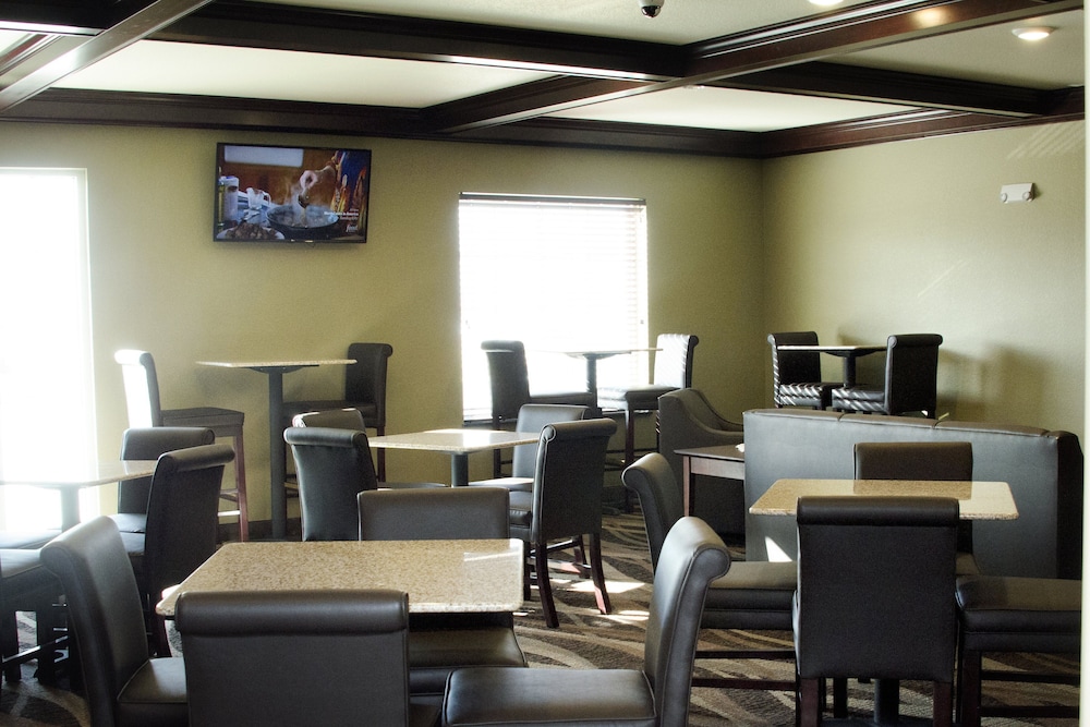 Cobblestone Inn & Suites Soda Springs - photo 34