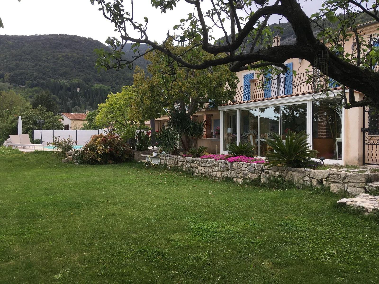 Mas des Kardouons — hotel in Vence