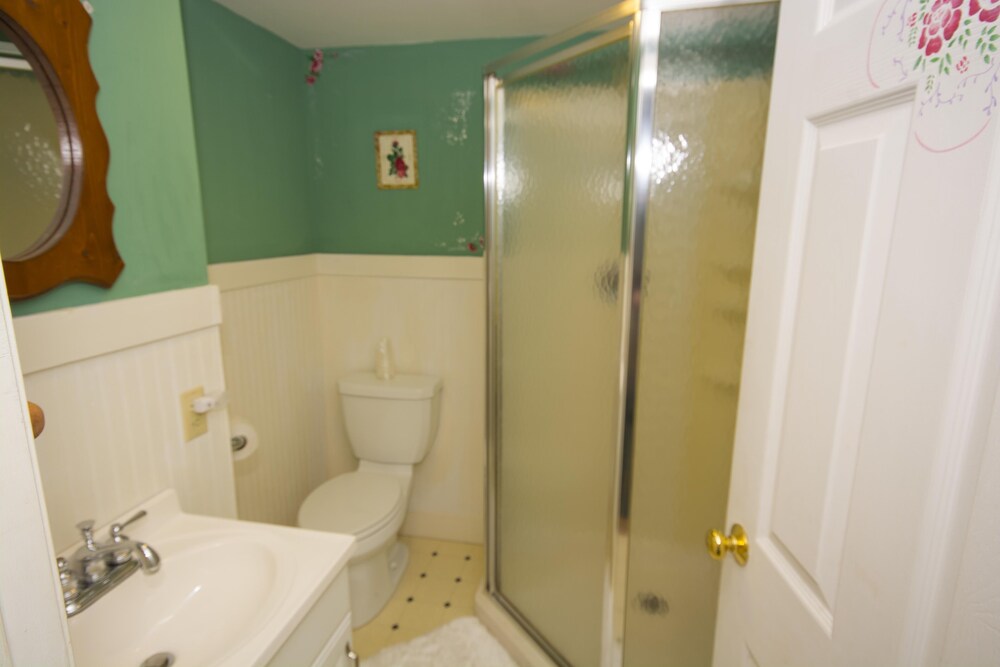Brook Road Inn - photo 29