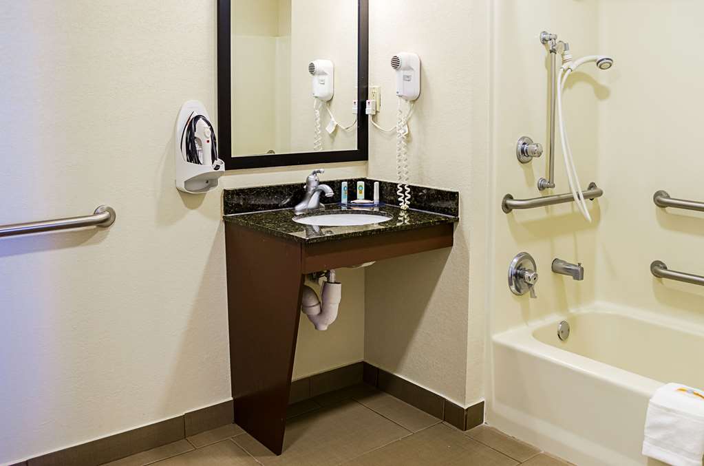 Quality Inn Vicksburg - photo 22