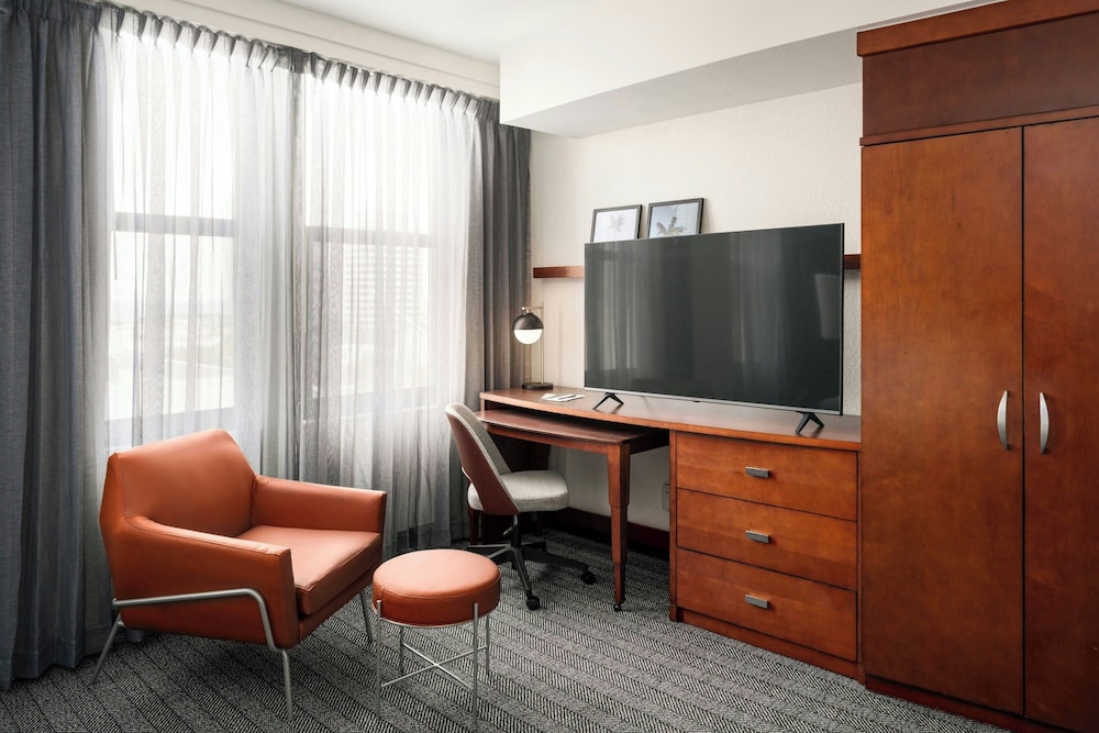 Courtyard by Marriott St. Petersburg Downtown - photo 12