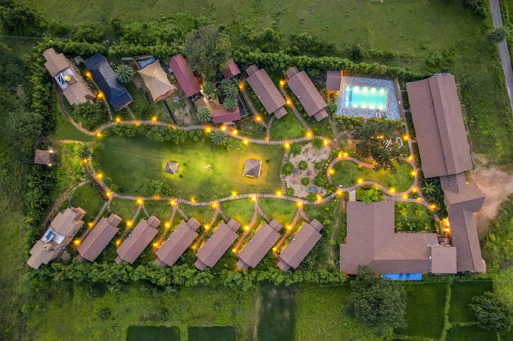 Sterling Orient Woods Pench — Ramtek