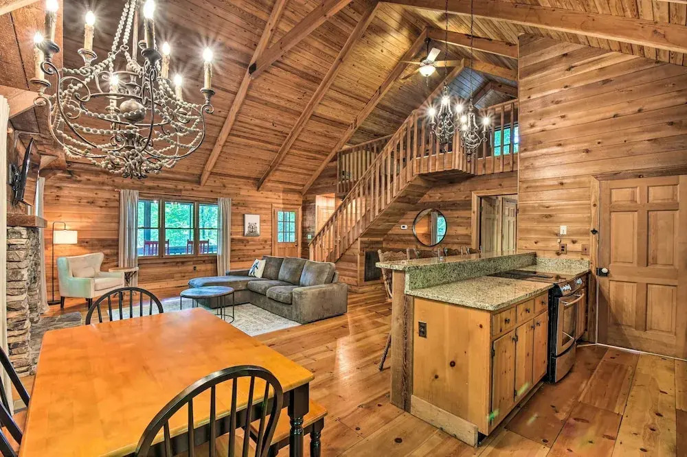 Big Canoe Mountain Resort Cabin w Pool Access - photo 24