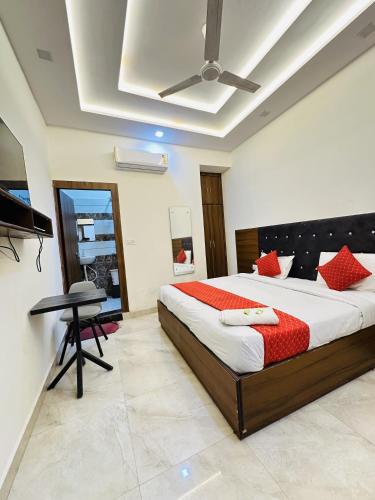 Hotel white town in Agra, India