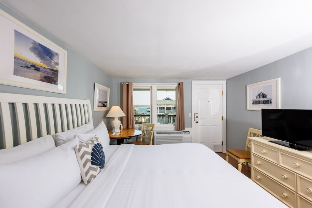 MV Surfside Hotel - photo 34