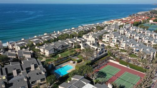 Hacienda Palms SUR168 — Solana Beach — photo 2