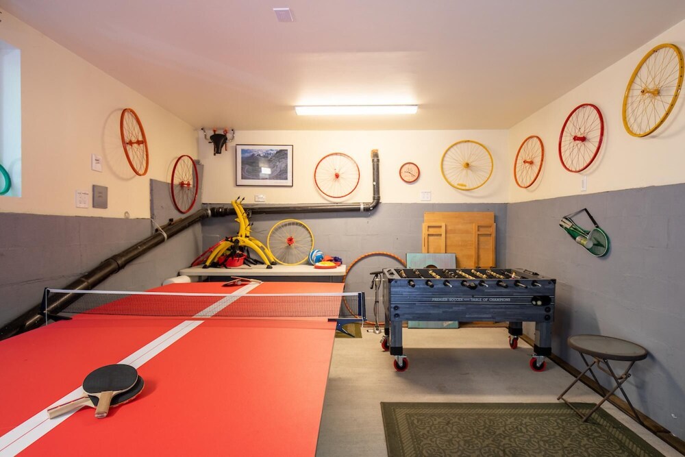 Vino Velo Retreat Redwoods Hot Tub Fire Table BBQ Game Room Fast WiFi Dog Friendly - photo 2