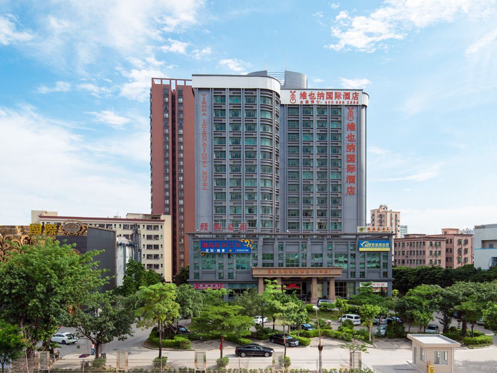 Vienna International Hotel — 4-Star Luxury Hotel in Shenzhen, People's Republic of China