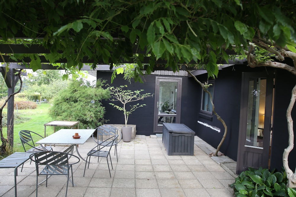 Fjordhus - carbon neutral hotel in Holbaek
