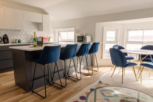 Seabourne Penthouse Stunning Seaviews with optional hot tub hire at Homesweetholidayhomes — 4-Star Luxury Hotel in Scarborough, United Kingdom