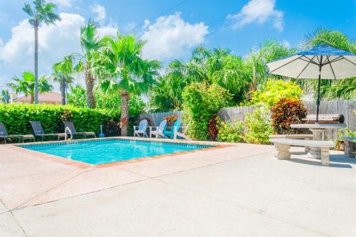Casa Caracol C Walk to the Beach — 4-Star Luxury Hotel in South Padre Island, United States